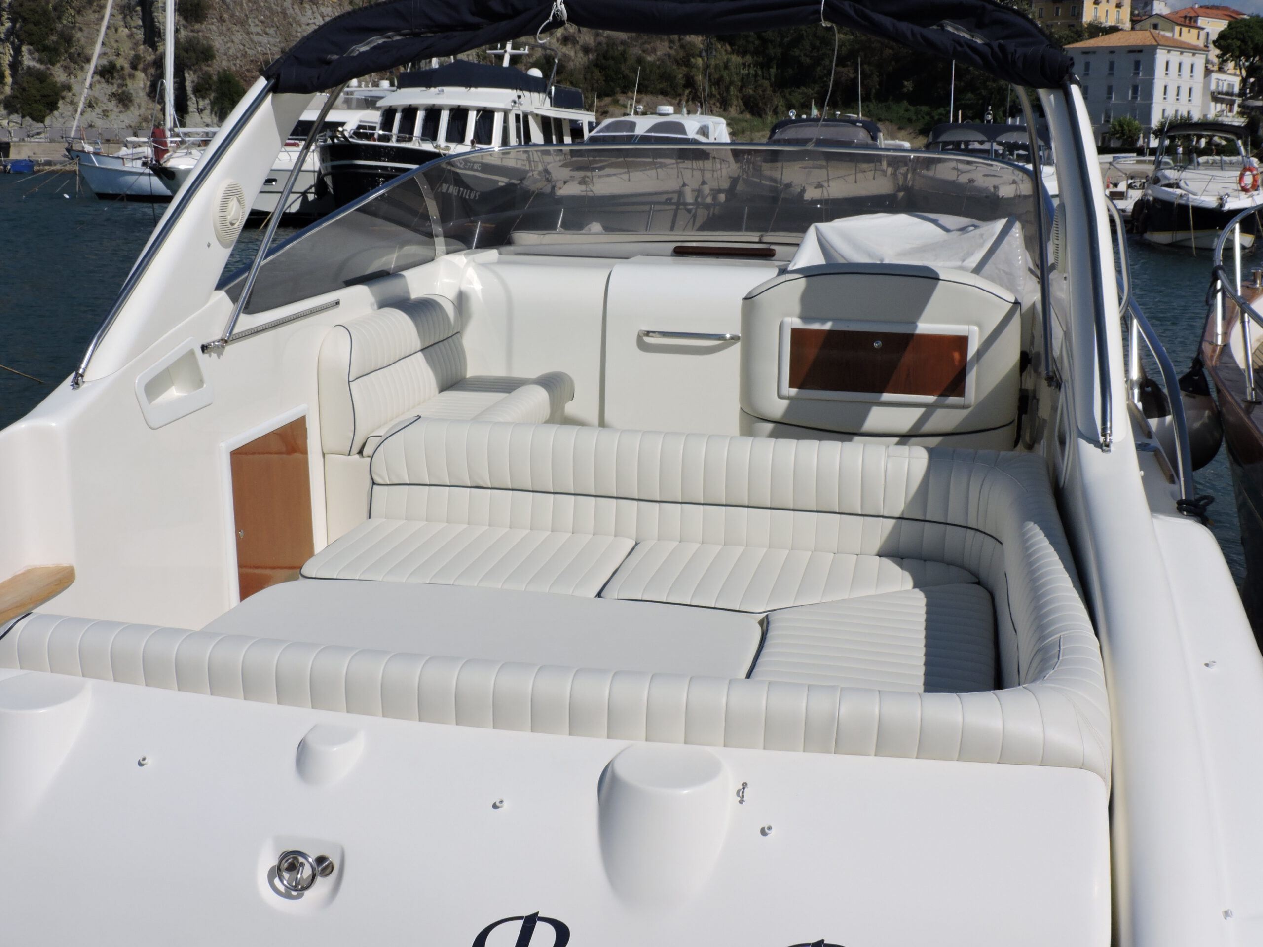 Nautica